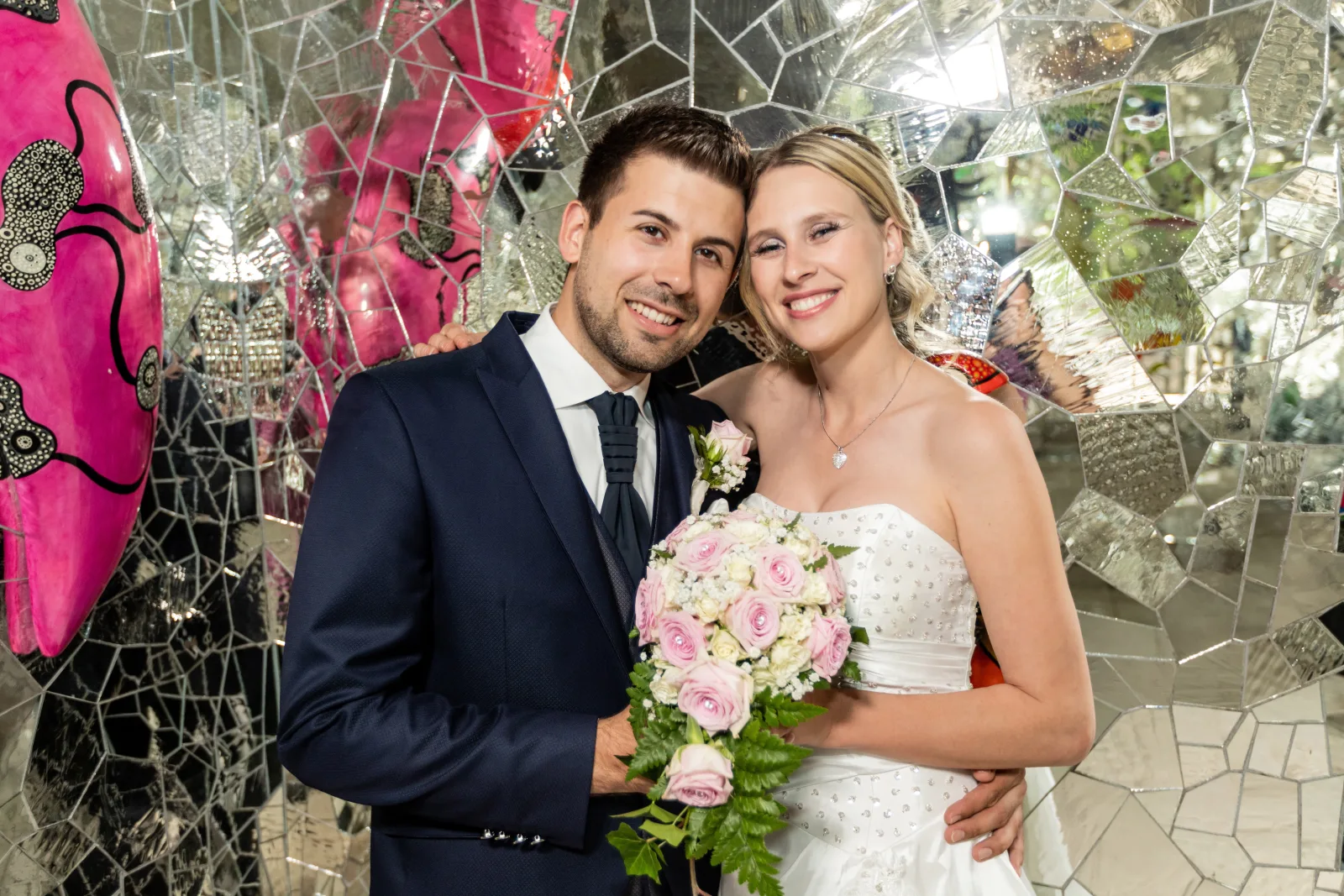 Bräutigam: Dunkelblauer Kurz-Cut Weste grau – Standesamt – Hochzeitsanzug von LO&GO Hannover
